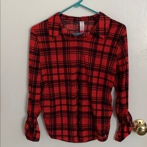 No Boundaries Red Plaid Flannel Long Sleeve Shirt
